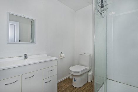 Photo of property in 24 Mountain Road, Morningside, Whangarei, 0110