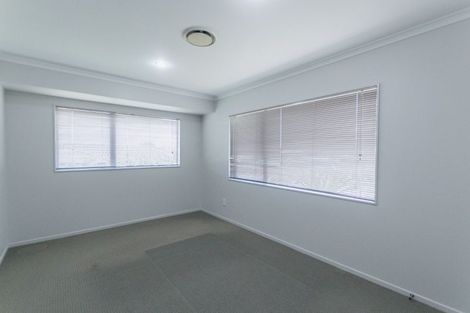 Photo of property in 94 San Marino Drive West, Henderson, Auckland, 0612