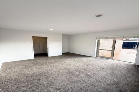 Photo of property in 11 Torrisdale Lane, Broomfield, Christchurch, 8042