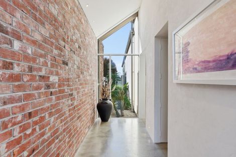 Photo of property in 41 Wiggins Street, Sumner, Christchurch, 8081