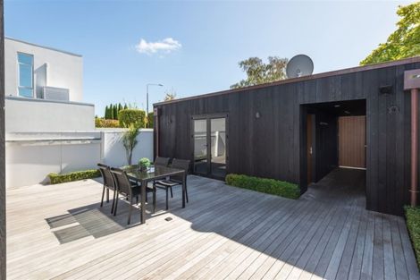 Photo of property in 20 Peacock Street, Christchurch Central, Christchurch, 8013