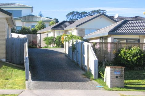 Photo of property in 22 Dairyland Drive, East Tamaki Heights, Auckland, 2016