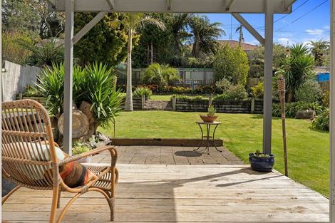 Photo of property in 22 Glenpark Avenue, Frankleigh Park, New Plymouth, 4310