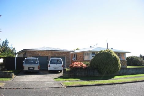 Photo of property in 6 Alloa Place, Tokoroa, 3420