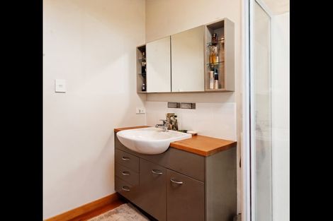 Photo of property in 10 Kohu Road, Titirangi, Auckland, 0604