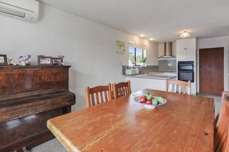 Photo of property in 13 Parkhouse Drive, Rangiora, 7400