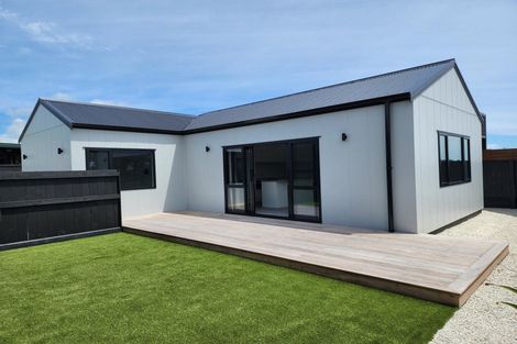 Photo of property in 140a Ngamotu Road, Spotswood, New Plymouth, 4310