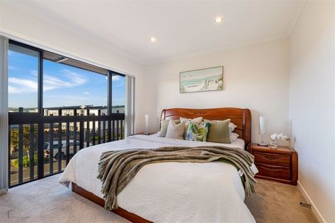 Photo of property in 6 Sacred Kingfisher Road, Hobsonville, Auckland, 0616