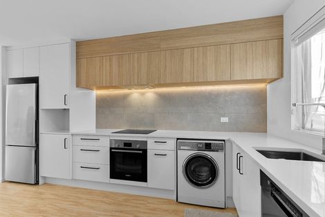 Photo of property in 3/4 Gilberthorpes Road, Islington, Christchurch, 8042