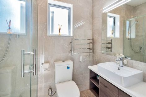 Photo of property in 5c Woodside Road, Massey, Auckland, 0614