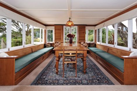 Photo of property in 10 Kohu Road, Titirangi, Auckland, 0604