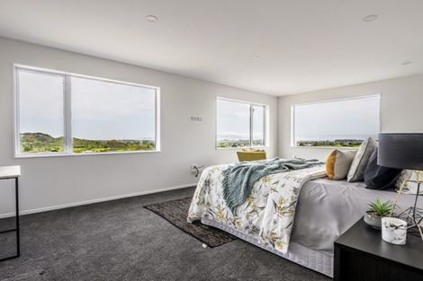 Photo of property in 103 Kakariki Grove, Waikanae, 5036