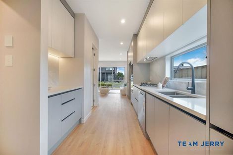 Photo of property in 19 Yellow Pear Lane, Karaka, 2578