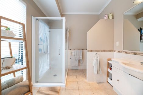 Photo of property in 11 Kinloch Drive, Bethlehem, Tauranga, 3110