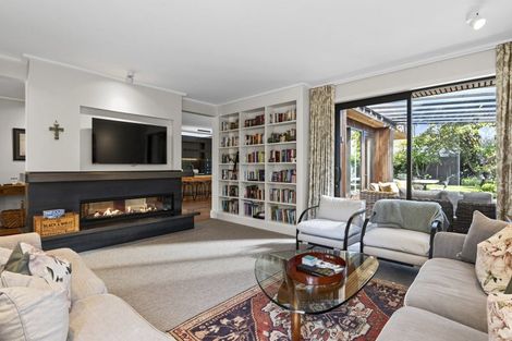 Photo of property in 5 Waiwetu Street, Fendalton, Christchurch, 8052
