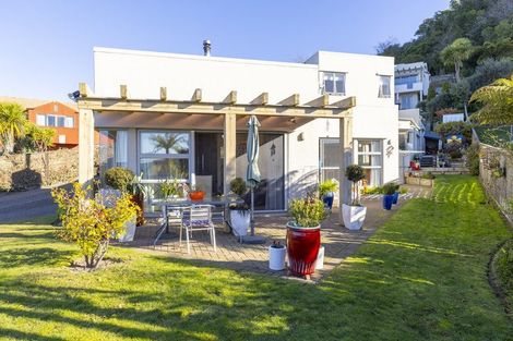 Photo of property in 718 Acacia Bay Road, Acacia Bay, Taupo, 3330