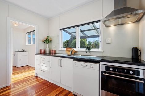 Photo of property in 5 Epsom Road, Mount Maunganui, 3116