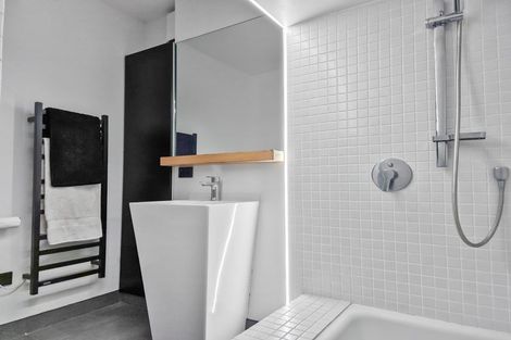 Photo of property in 64a Orangi Kaupapa Road, Northland, Wellington, 6012