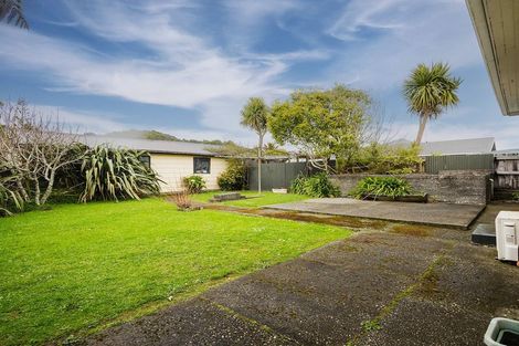 Photo of property in 15 Domain Terrace, Karoro, Greymouth, 7805
