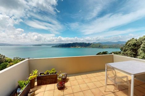 Photo of property in 79u2 Grafton Road, Roseneath, Wellington, 6011