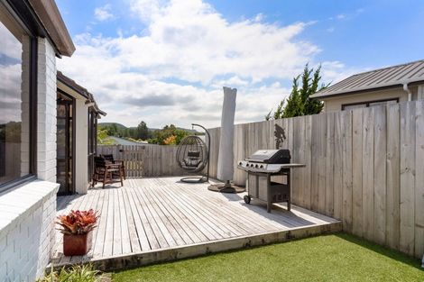 Photo of property in 105 Everitt Crescent, Whangamata, 3620