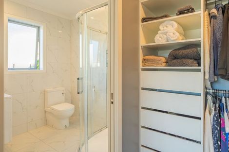 Photo of property in 9 Bridford Way, Paraparaumu, 5032