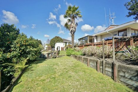 Photo of property in 12 Norrie Street, Te Puke, 3119