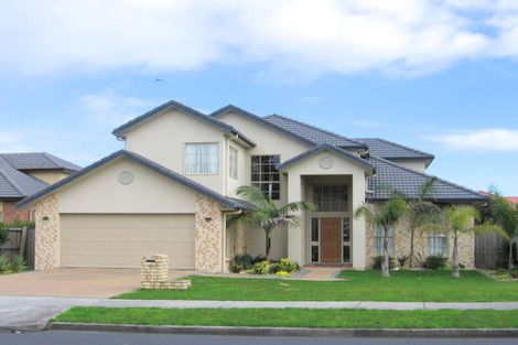Photo of property in 33 Middlefield Drive, East Tamaki Heights, Auckland, 2016