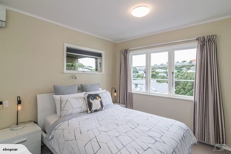 Photo of property in 2a Raroa Crescent, Northland, Wellington, 6012