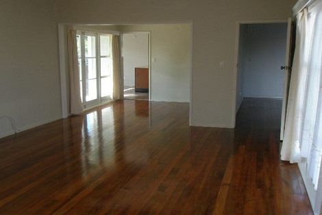 Photo of property in 35 Holland Road, Hillcrest, Auckland, 0627