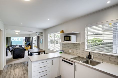 Photo of property in 46 Anderson Road, Taradale, Napier, 4112
