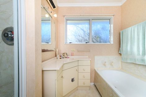 Photo of property in 8 Spilman Place, Awapuni, Palmerston North, 4412