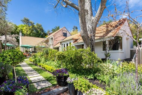 Photo of property in 15 Muritai Crescent, Havelock North, 4130