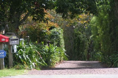Photo of property in 68a Clarence Road, Northcote Point, Auckland, 0627