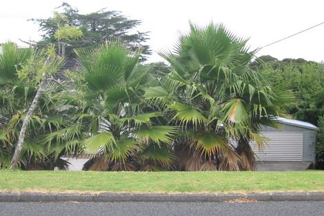 Photo of property in 2/28 Windy Ridge Road, Glenfield, Auckland, 0629