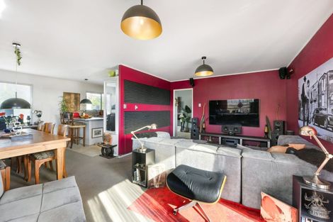 Photo of property in 1/141 Mokoia Road, Birkenhead, Auckland, 0626
