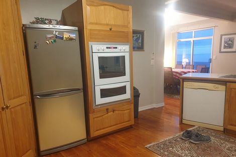 Photo of property in 19 The Crescent, Raumati South, Paraparaumu, 5032