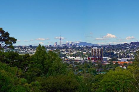 Photo of property in 55a/2 West Lynn Road, Titirangi, Auckland, 0604