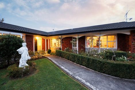 Photo of property in 7 Woodfield Avenue, Roslyn, Palmerston North, 4414