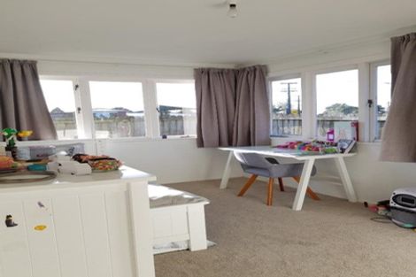 Photo of property in 660 Te Atatu Road, Te Atatu Peninsula, Auckland, 0610
