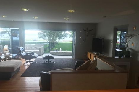 Photo of property in 2/11 Montrose Terrace, Mairangi Bay, Auckland, 0630