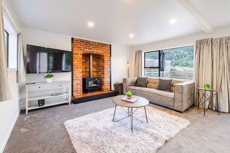 Photo of property in 91 Martin Road, Fairfield, Dunedin, 9018