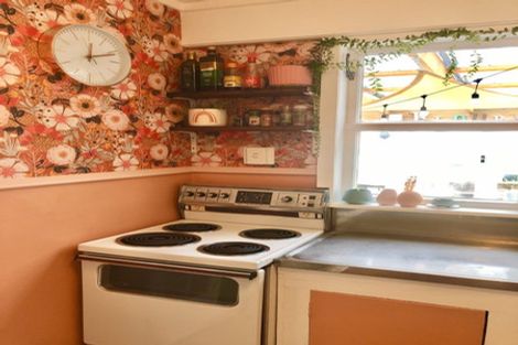 Photo of property in 16 Chrystal Street, Foxton Beach, Foxton, 4815