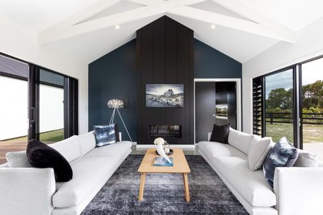 Photo of property in 35 Mike Smith Drive, Cambridge, 3434