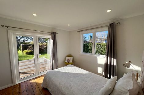 Photo of property in 2 Brassey Street, Waverley, 4510