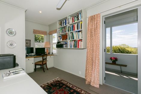 Photo of property in 27 Kopanga Road, Havelock North, 4130