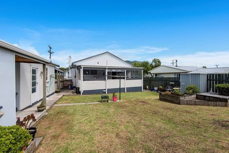 Photo of property in 67 George Street, Hikurangi, 0114