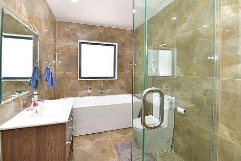 Photo of property in 21 Rauta Way, Helensville, 0800