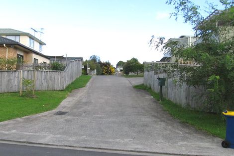 Photo of property in 1/58 Zefiro Drive, Massey, Auckland, 0614