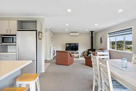 Photo of property in 5 Te Ariki Drive, Waitarere, Levin, 5510